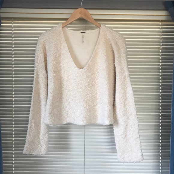 Free People Sweaters - NWT Free People Long Sleeve Crop Sweater